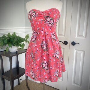 🌟2/$30🌟 Strapless Vintage Floral Sundress in Pink